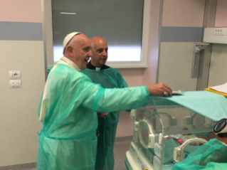 Los Viernes de la Misericordia: Papa Francisco visita en Roma dos estructuras hospitalarias 